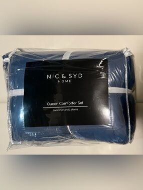 NIC & SYD Queen Comforter & Shams Set - Blue